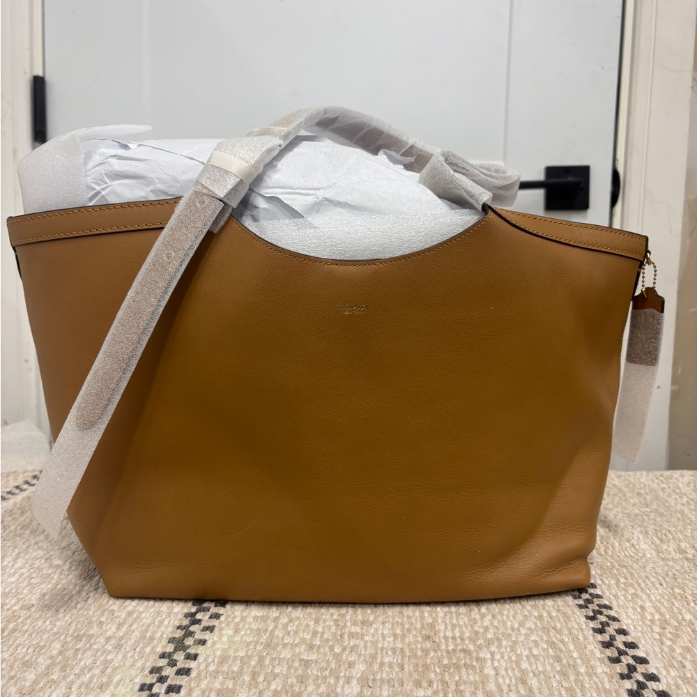 NWT Coach Gramercy Tote CAM00 Honey Brown Natural Grain Leather + Free Ship